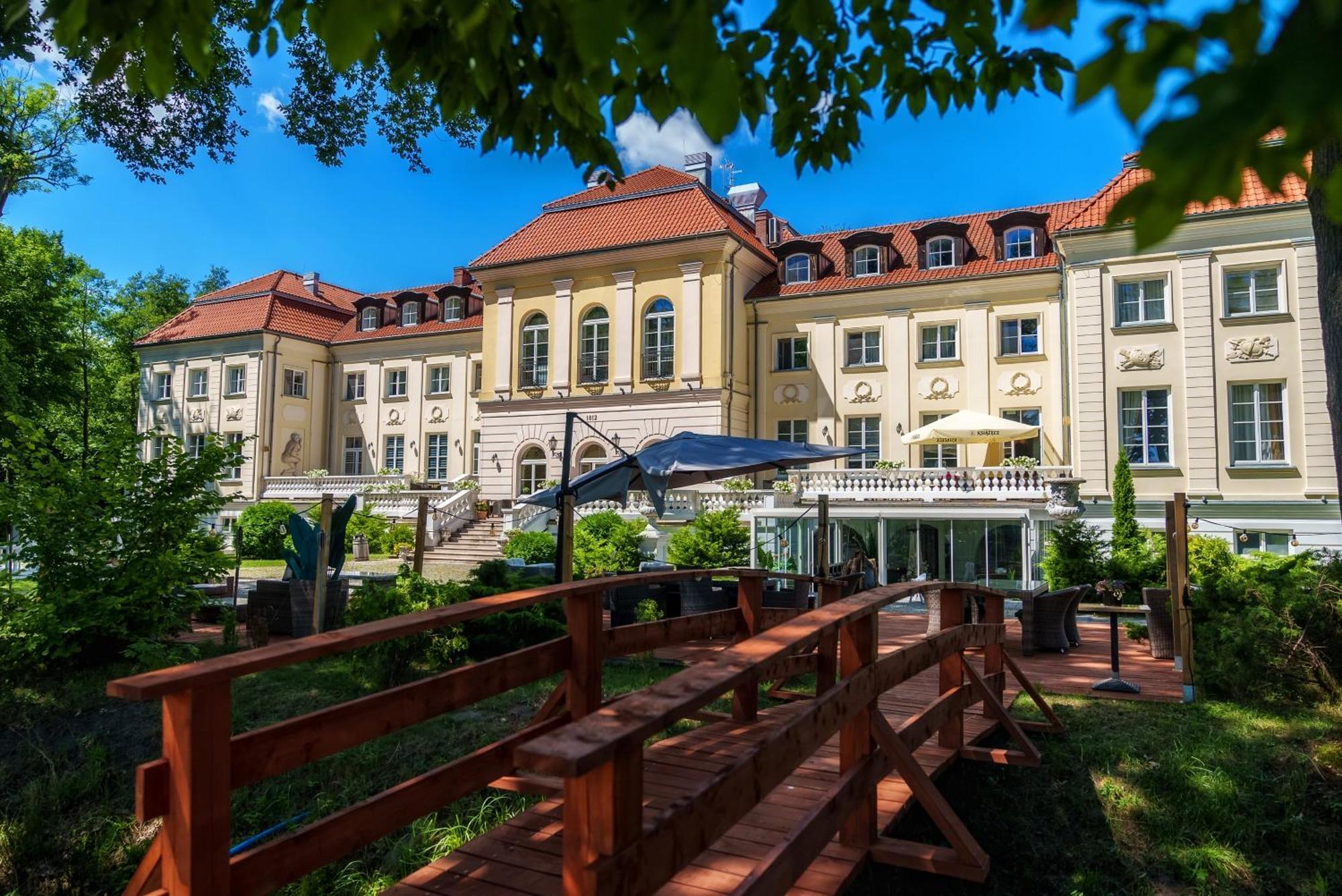 Hotel Palac Alexandrinum Krubki 外观 照片